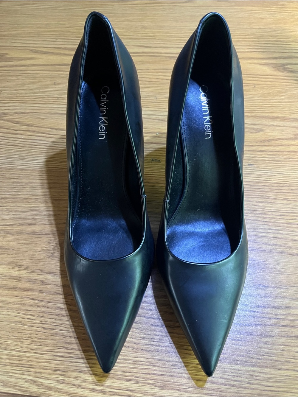 Calvin Klein Black Pointed-Toe Leather Pumps size 9.5M